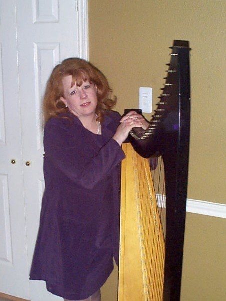 Guinndolyn at the harp