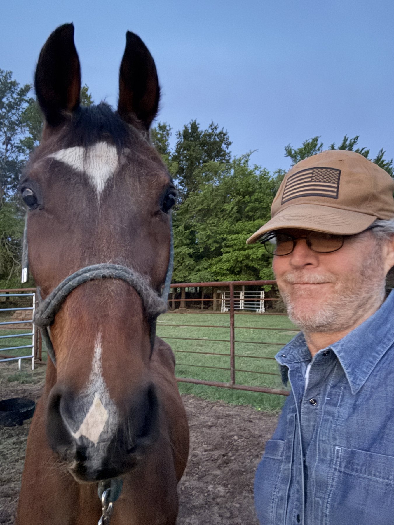 Scruffy and Robert Sharpe, face to face